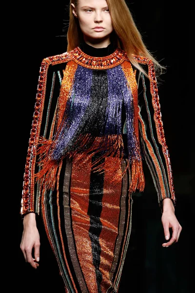 Look 70
